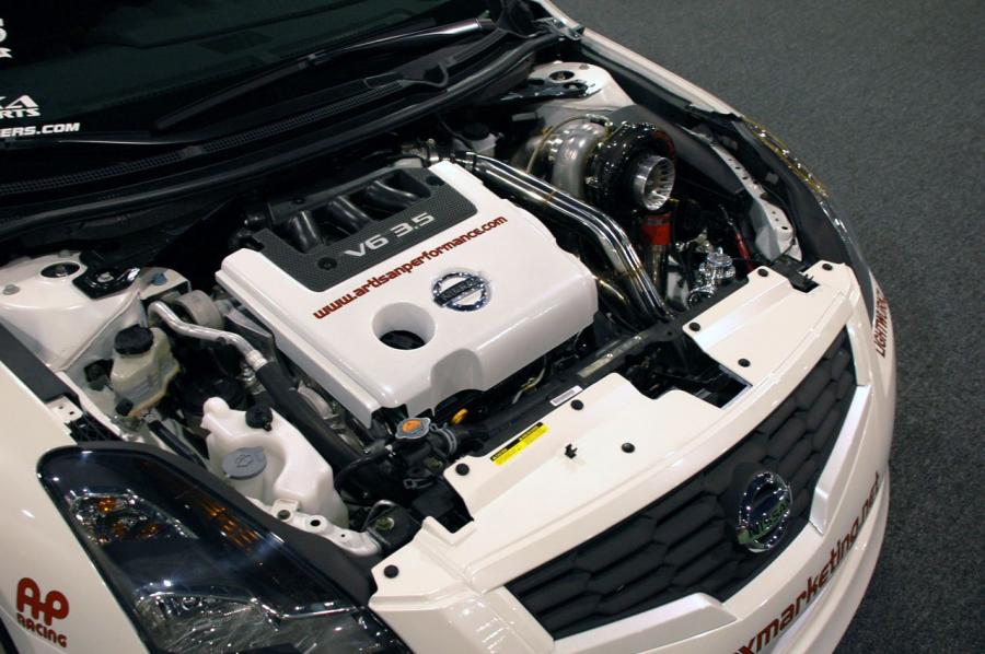  Nissan Altima Coupe Turbo 2007 года  (фото 2 из 6)